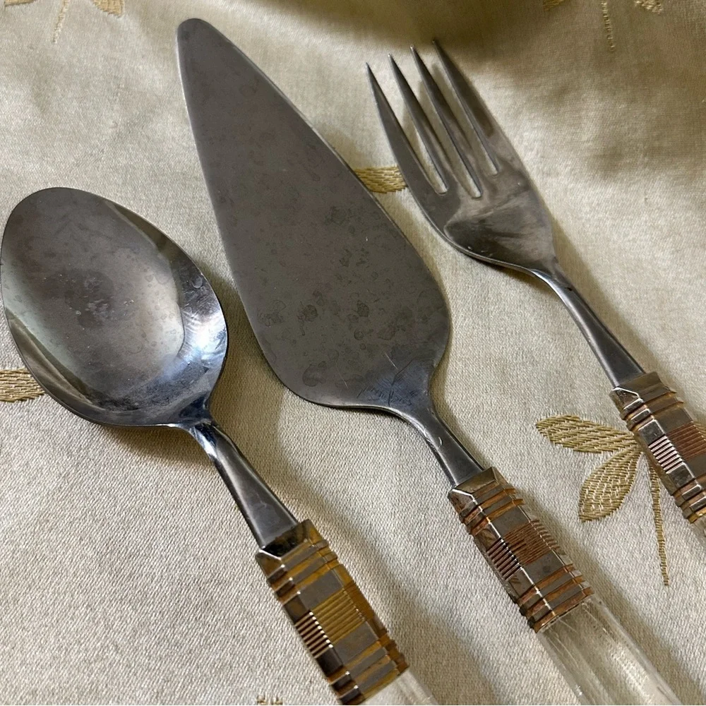 Vintage Japan Stainless Lucite 3 Piece Serving Utensil Set. Fork / Spoon / Cake.
